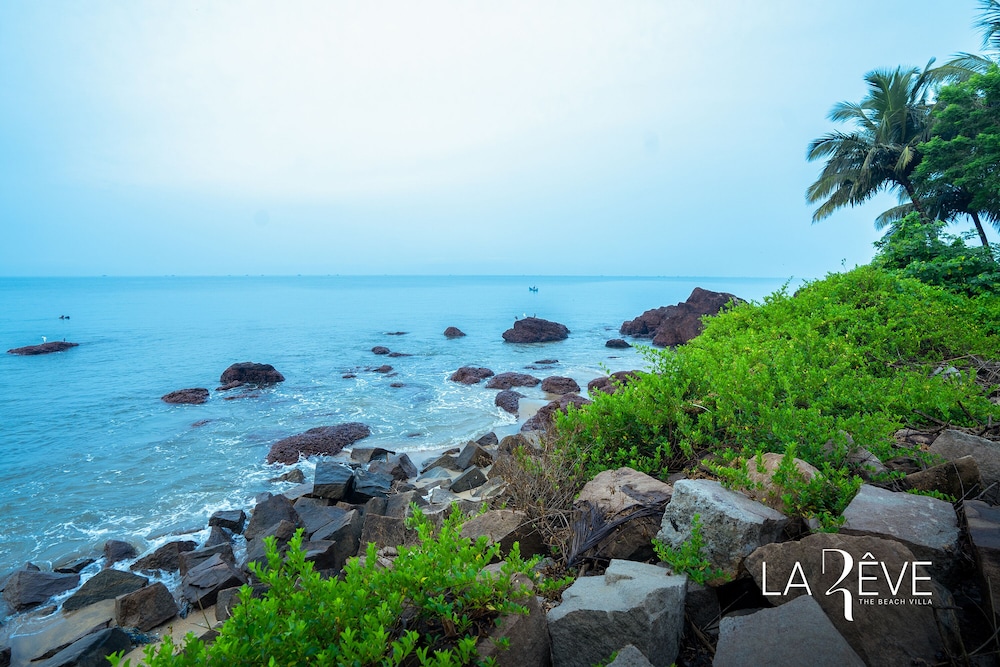 La Rêve The Beach Villa view 2