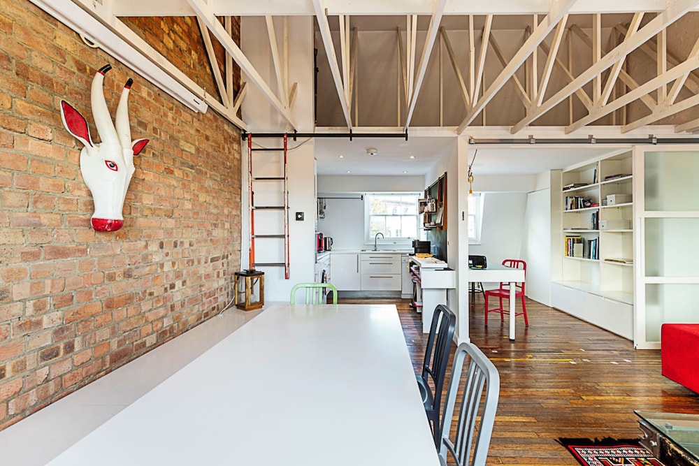 Charming Loft in Islington - Stunning View!