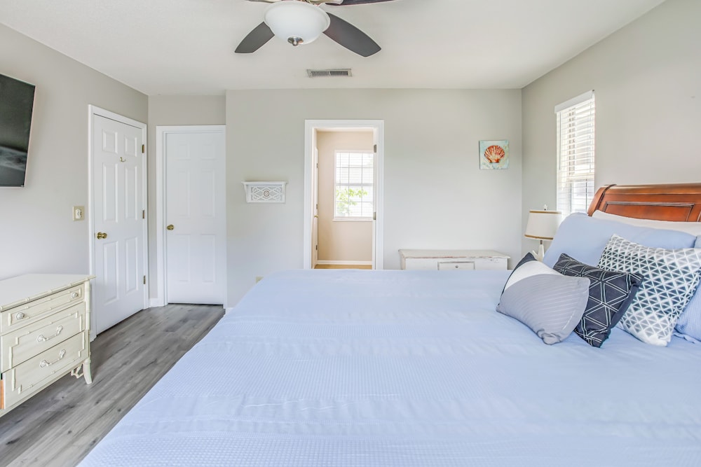 Myrtle Beach Home Near Dunes Golf and Beach Club! view 4