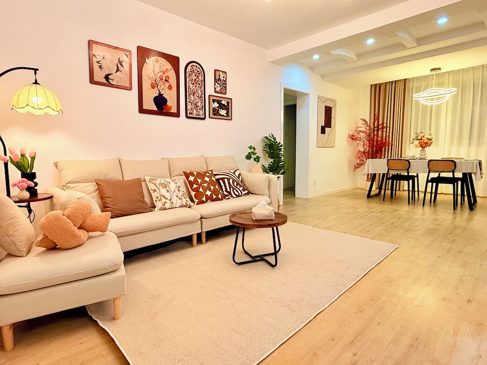 CityHome-3BRs 2Baths Jing'An Temple