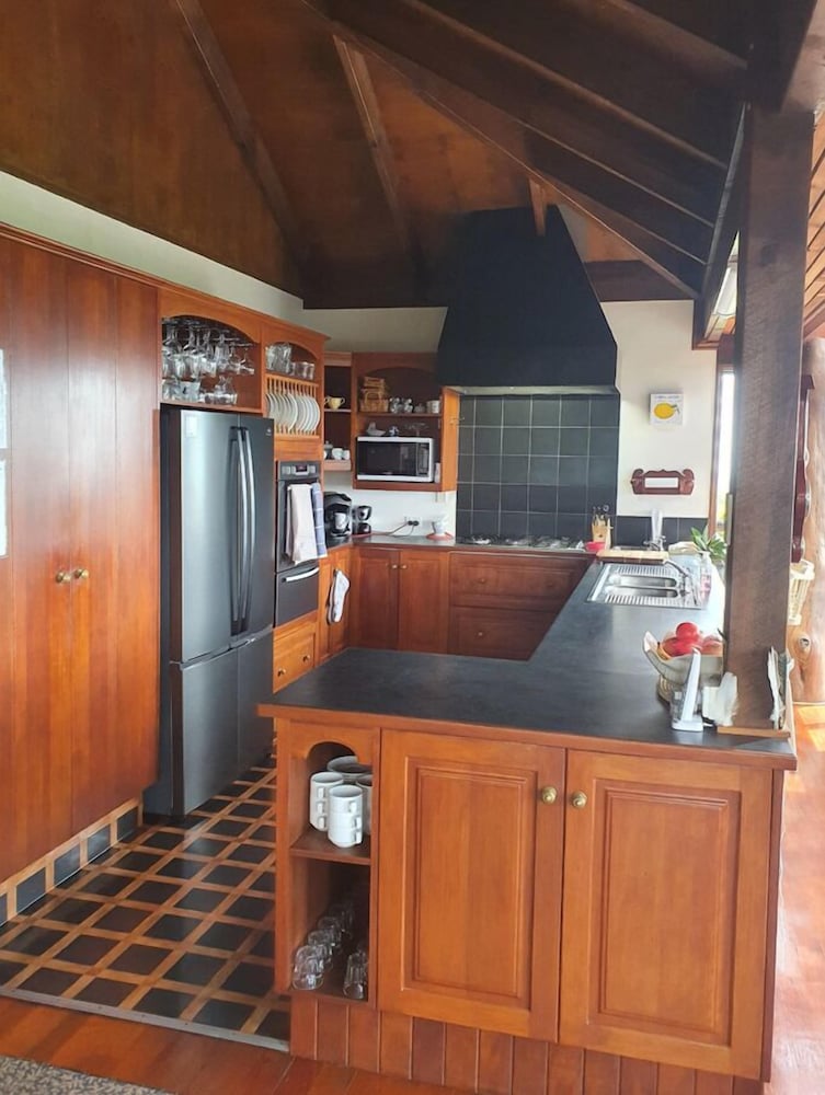Tamborine Mountain B&B