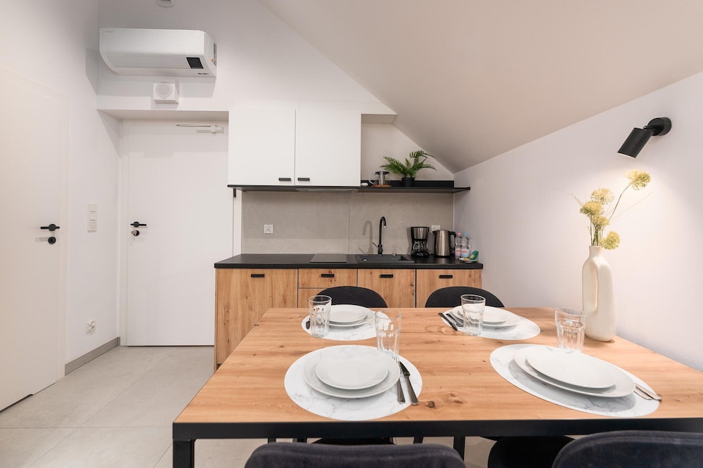 Comfortable Apartment With Balcony, Pool, Sauna