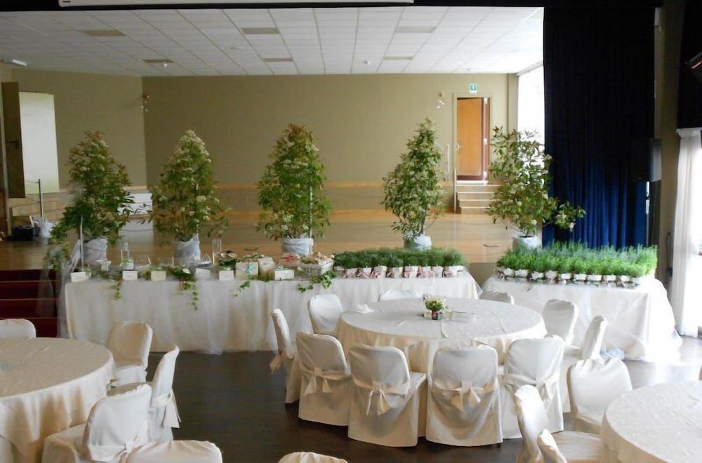 meeting & event spaces