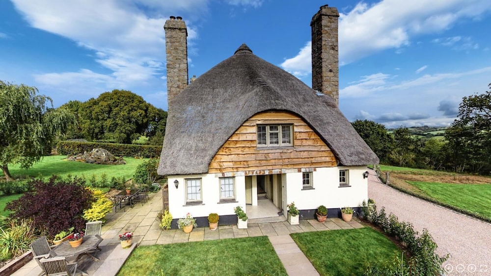 Rock House Cottage view 4