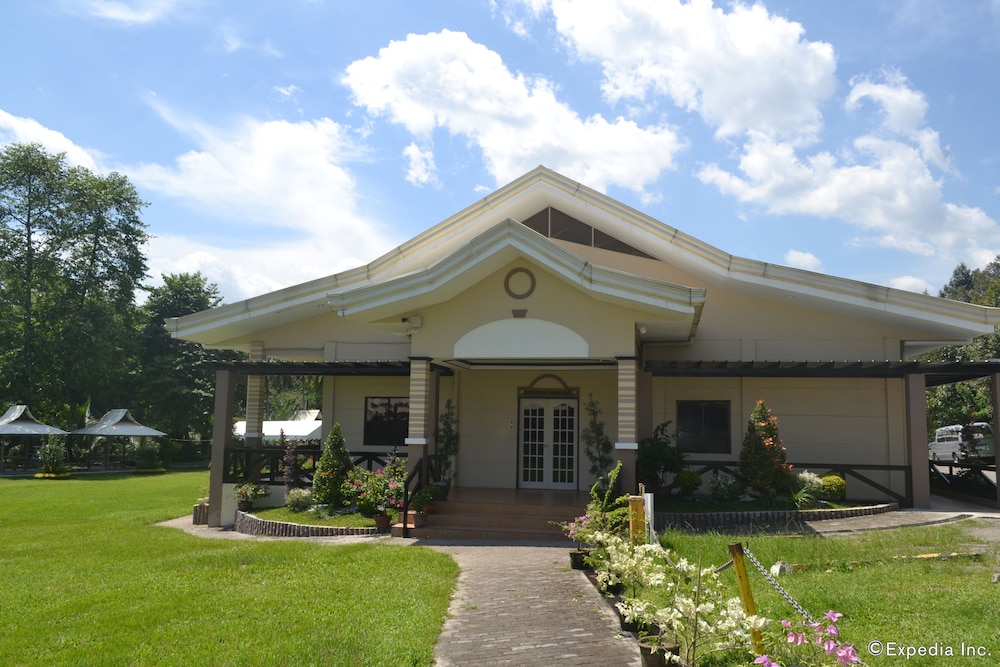 Dolores Farm Resort