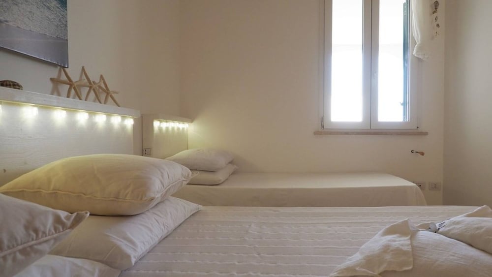 Villa del Mare 2 Three Bedrooms 700 Metres From the Beach