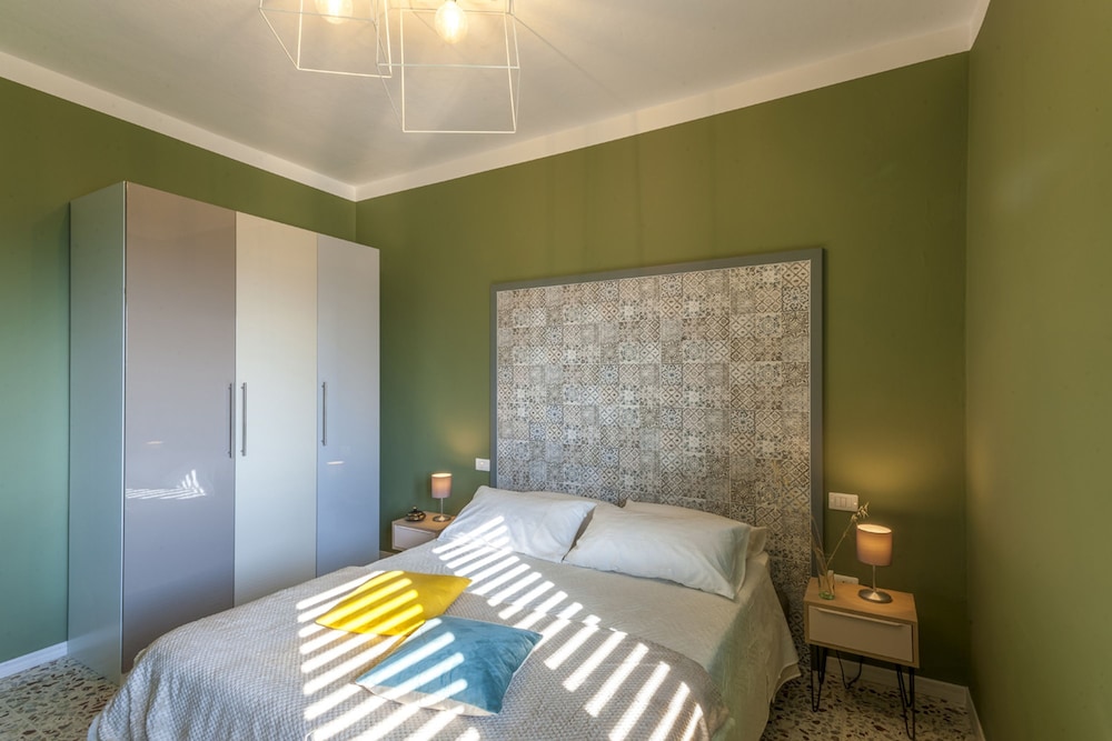 Villa Traiani 8 2 by Marche Holiday Villas