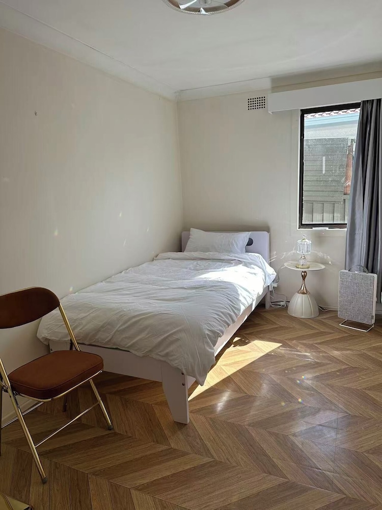 Modern Vintage Single & King size Rooms