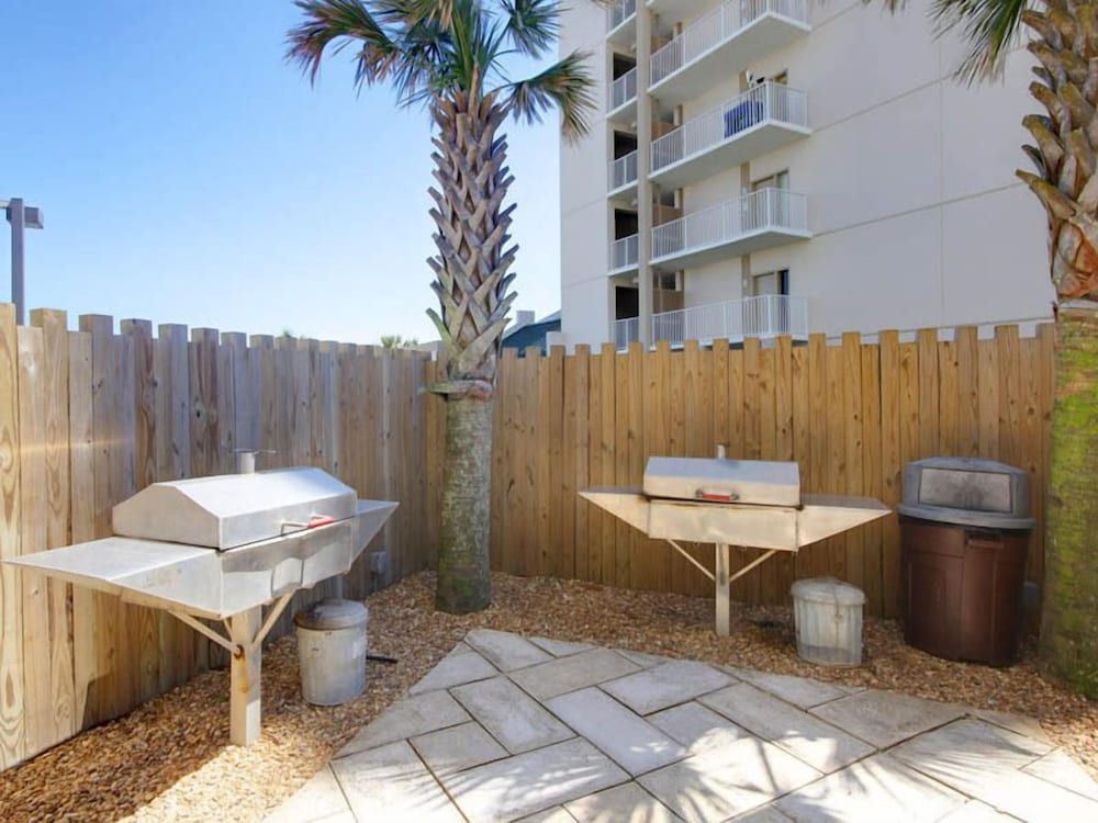 Pelican Pointe by Southern Vacation Rentals