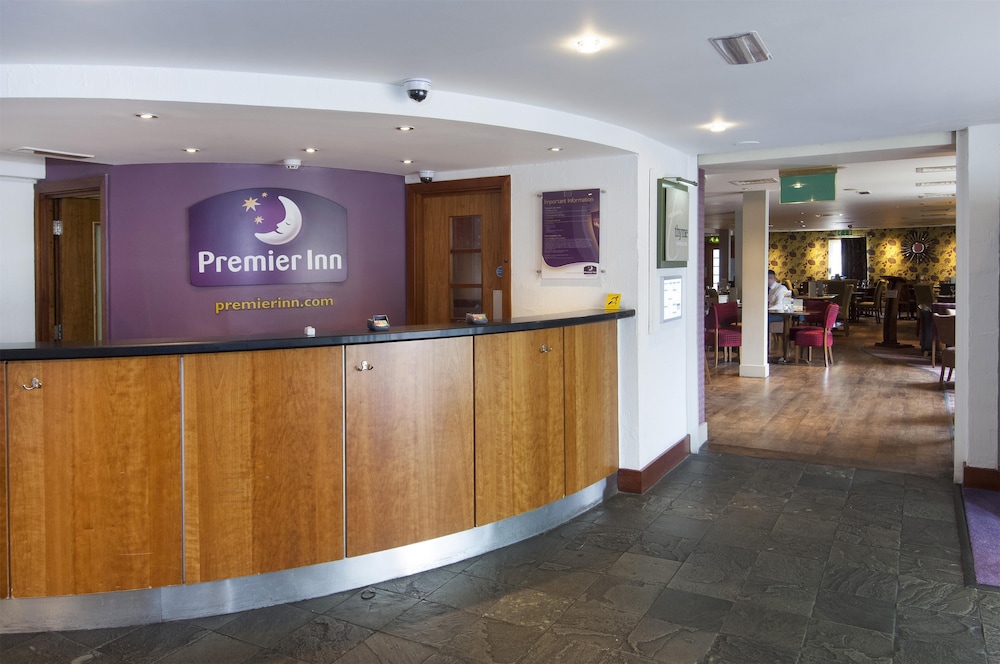 Premier Inn Leeds City - Elland Road — photo 2