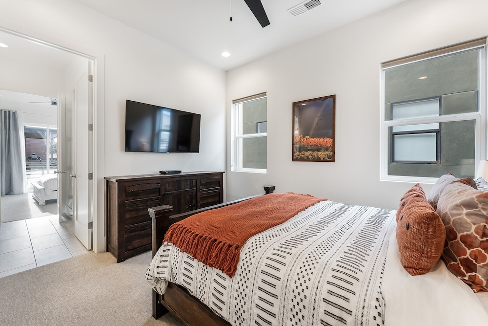 Villa #13 At Bloomington Country Club 4 Bedroom Townhouse