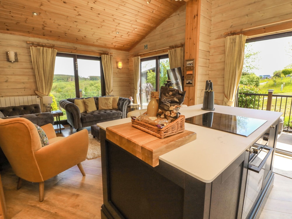 Moonlake Lodge