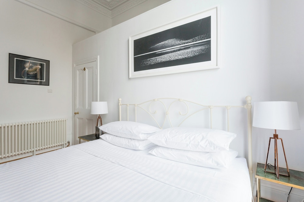 Pembridge Villas IV by Onefinestay