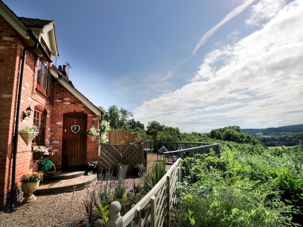 Hillview Cottage
