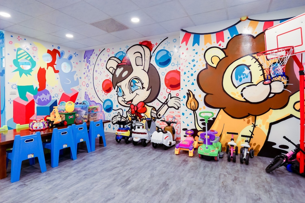 Jiutiandou Parent-Child House
