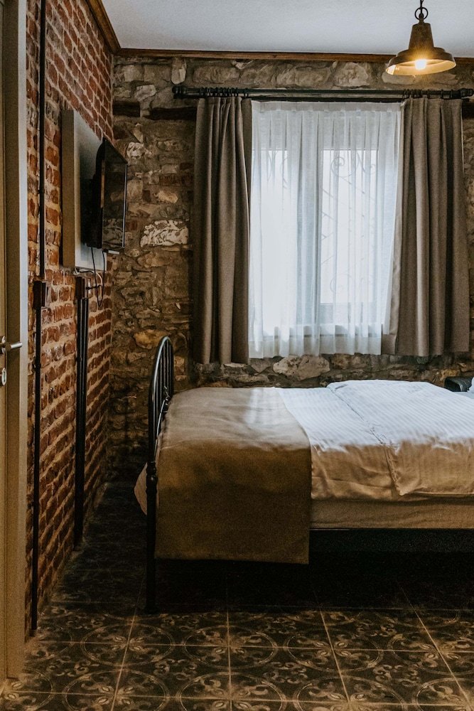 ALAZ URLA ROOMS