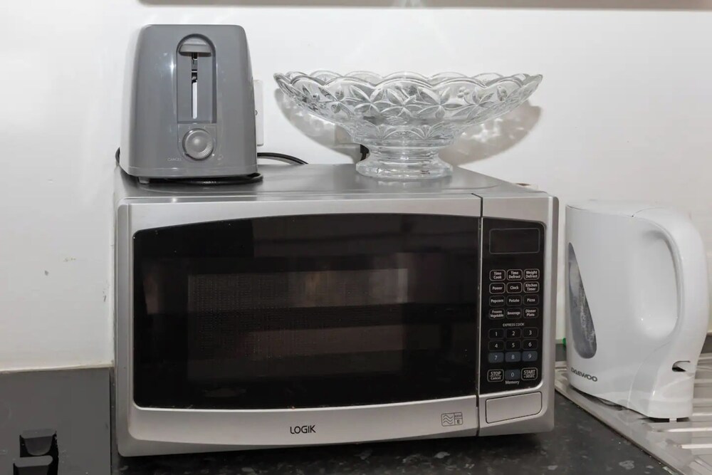 Spacious 1BD Flat 2 Mins to Hyde Park - Mayfair!