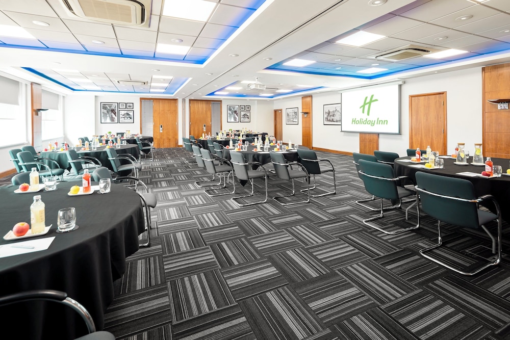High Wycombe Vacations - Holiday Inn High Wycombe M40, Jct. 4, an IHG Hotel - Property Image 1