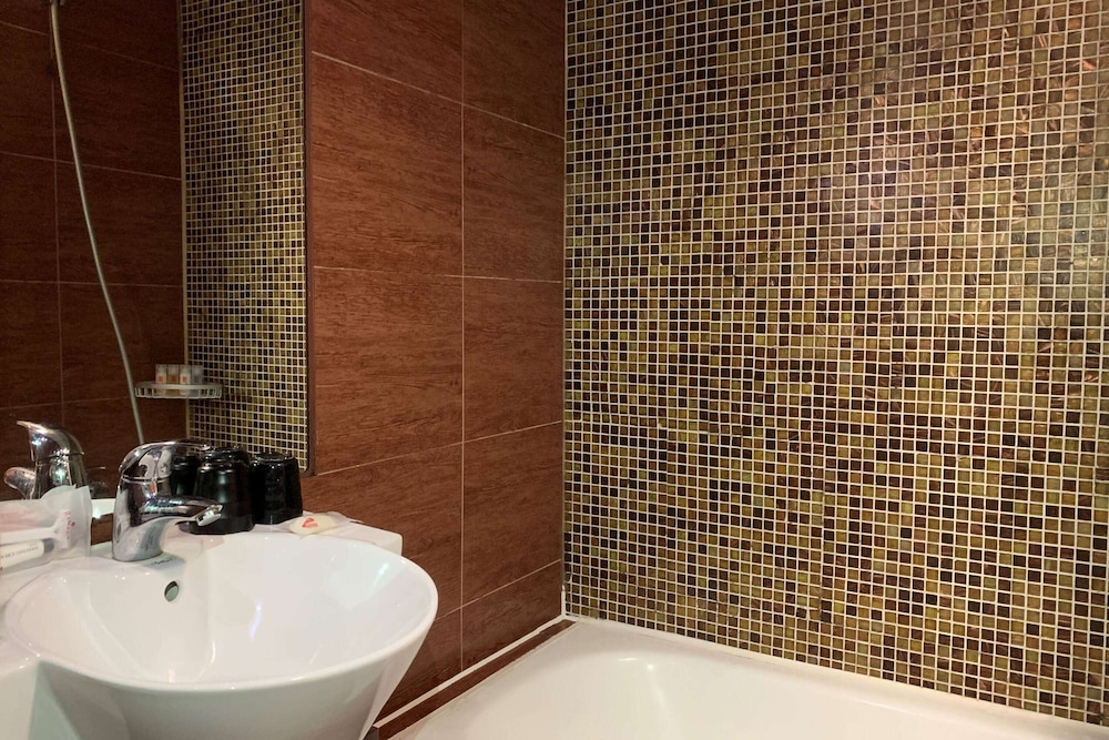Ramada By Wyndham Hong Kong Grand