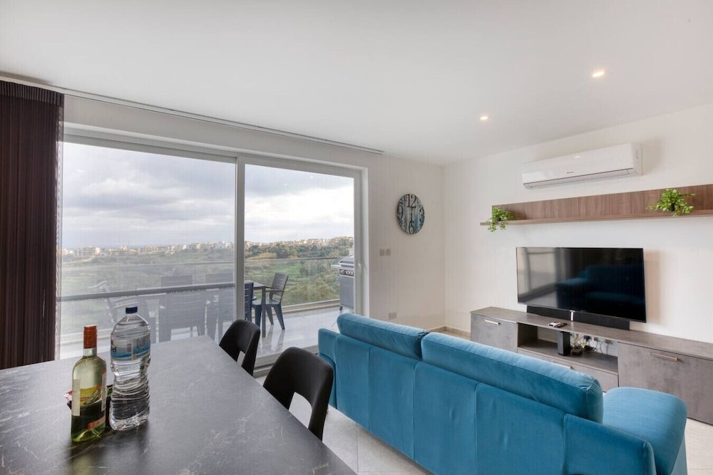 Xag ra Escape Penthouse With Views Pool Access