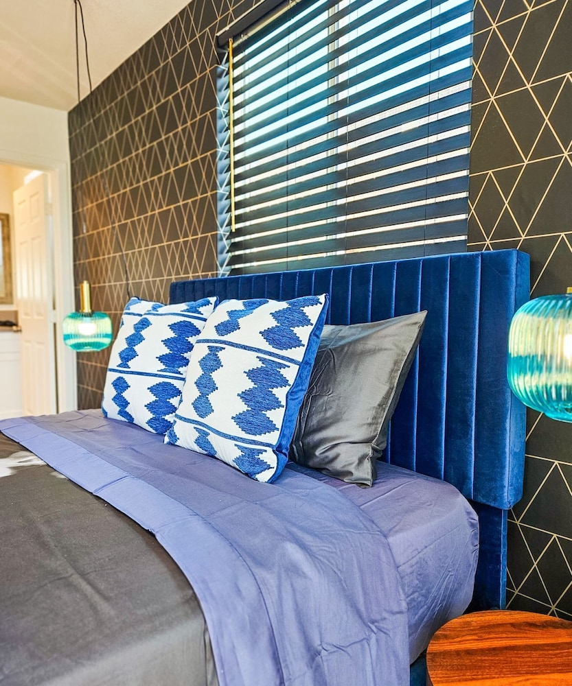 Forty First Place - Boutique Hostel
