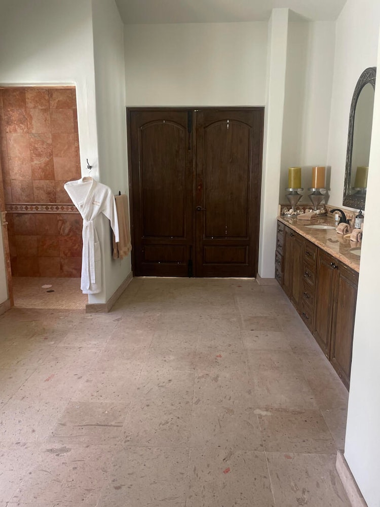 Casa de las Risas in Palmilla