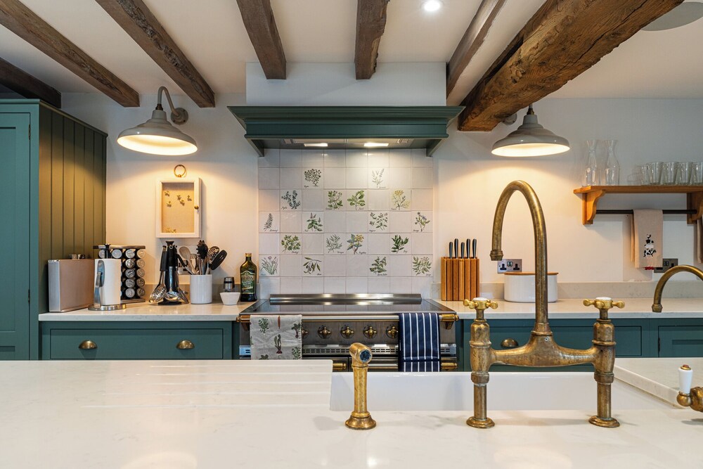 Stunning 6 BB Cottage & Annexe