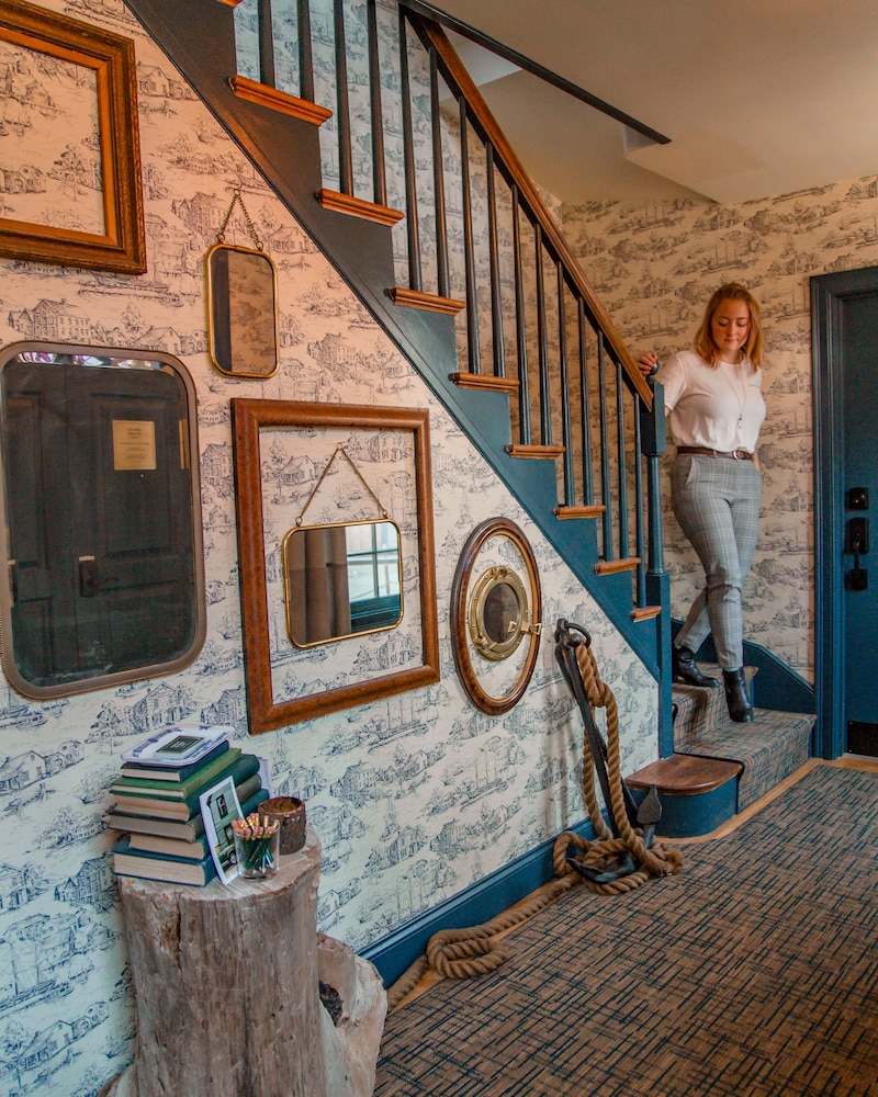 Great Island Inn
