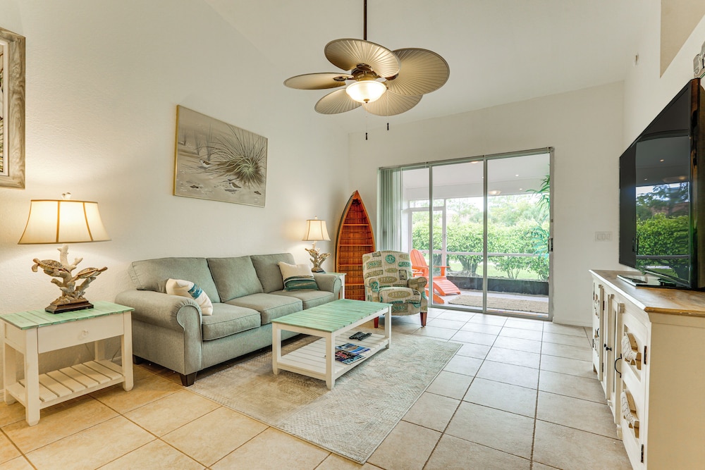 5 Mi to Naples Beach - Getaway w/ Screened Lanai!