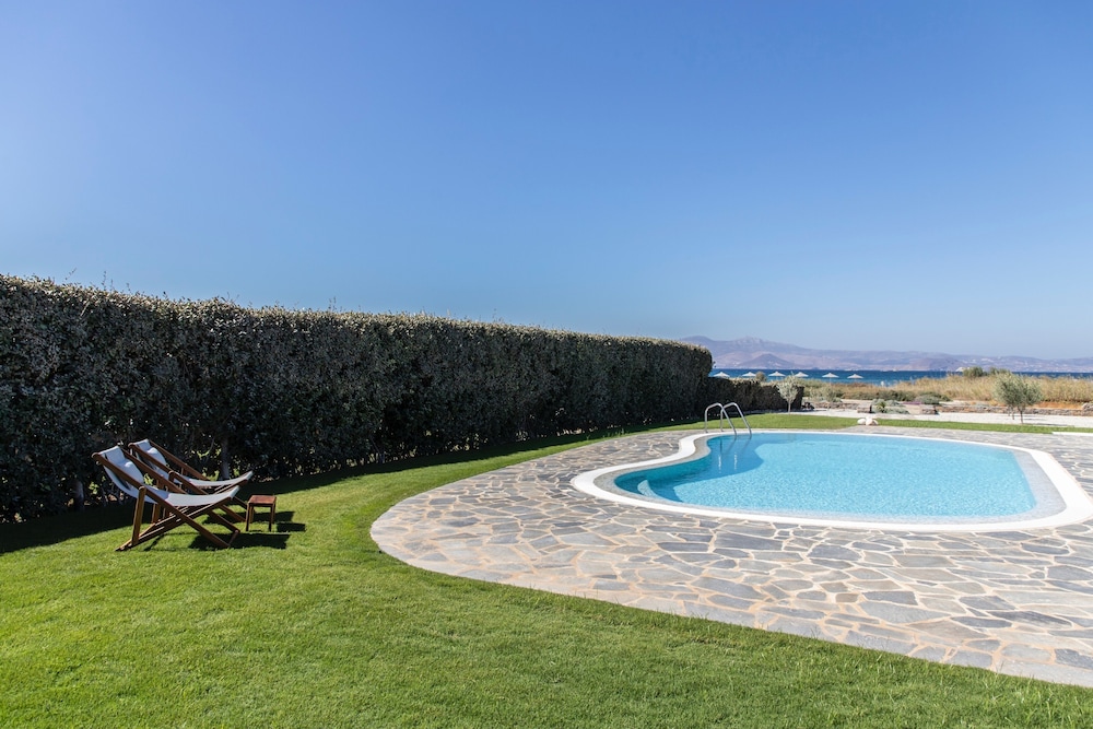 Aqua Breeze Villas Naxos