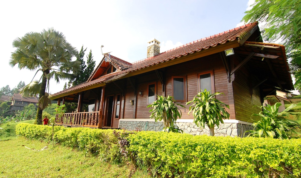 Villa ChavaMinerva Kayu - Ciater, Ciater - 10