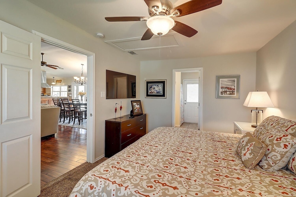 Royal Estes 5 Bedroom Home by RedAwning view 5