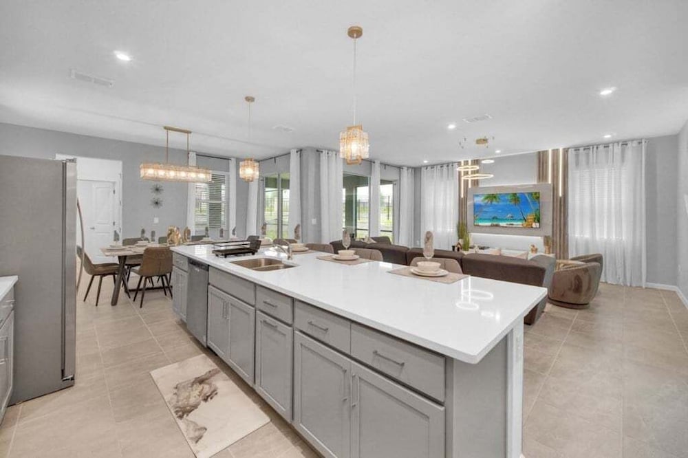 6 Bed 5 Bath Villa Pool&games Solara 2386salty 6 Bedroom Villa