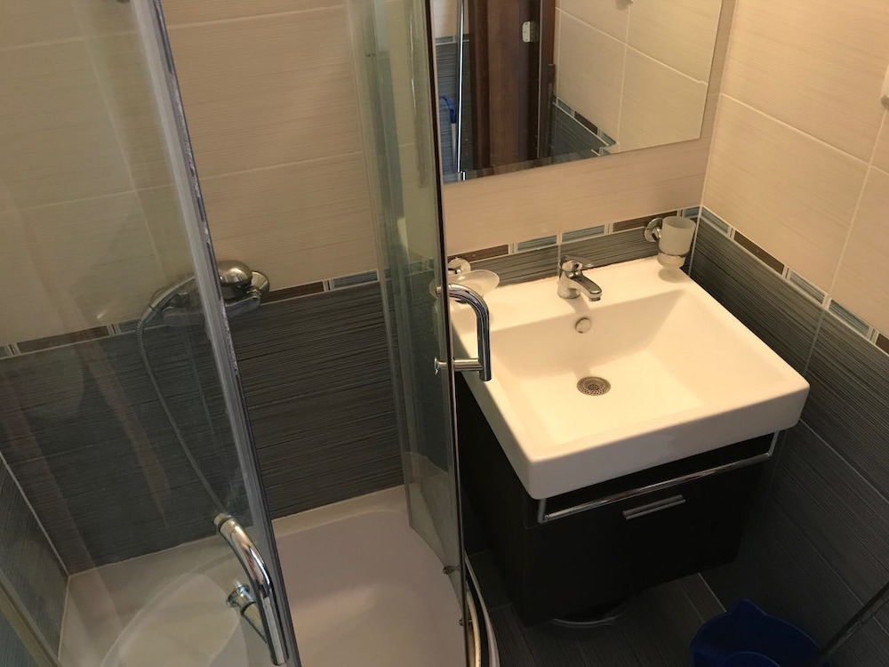 Lazur 5 Apartments