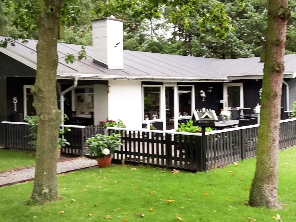 8 Person Holiday Home in Hals-by Traum