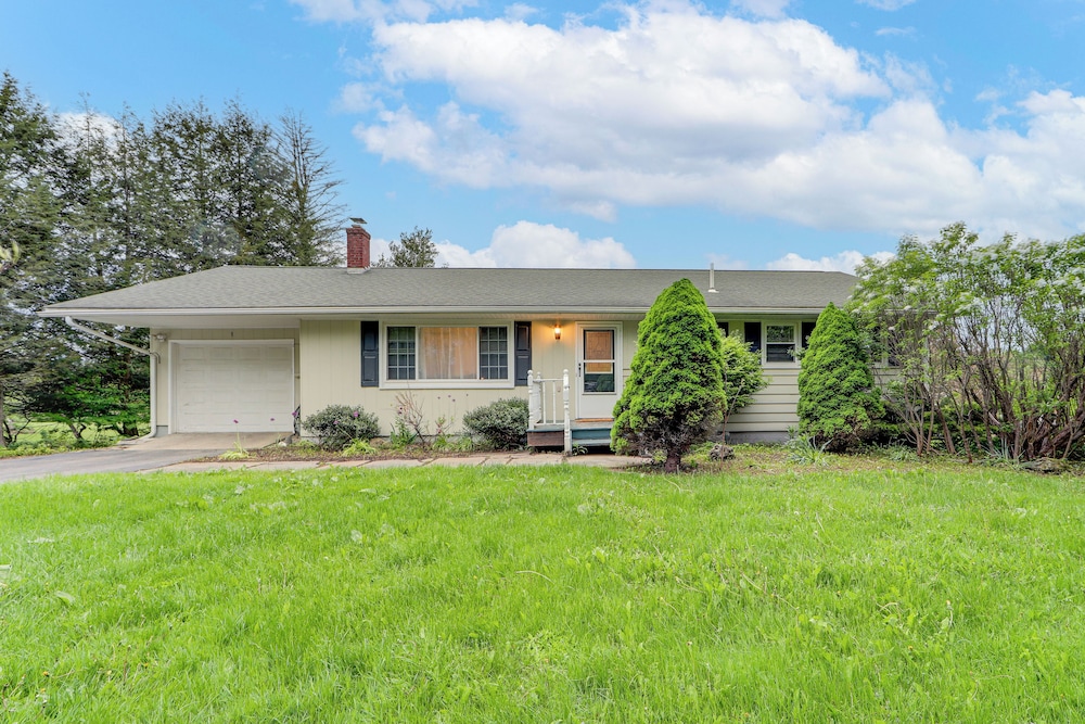 < 1 Mi to Main St: Rural Gem in Cherry Valley