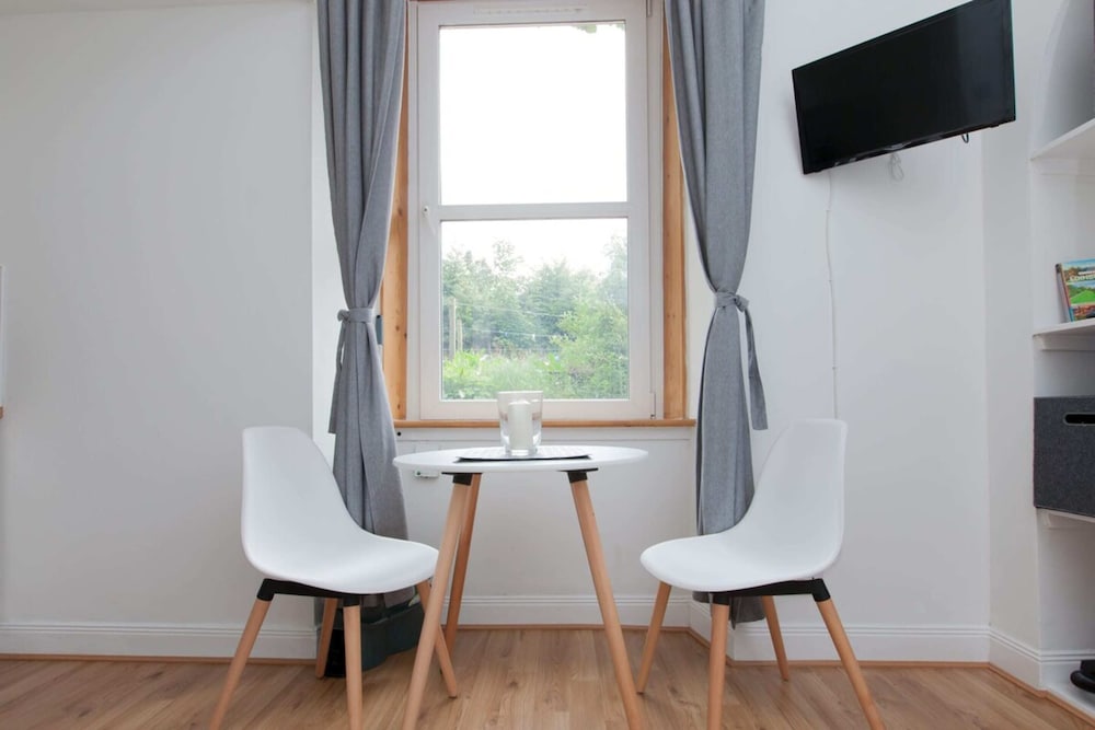 Charming and Comfortable Studio Flat in Edinburgh
