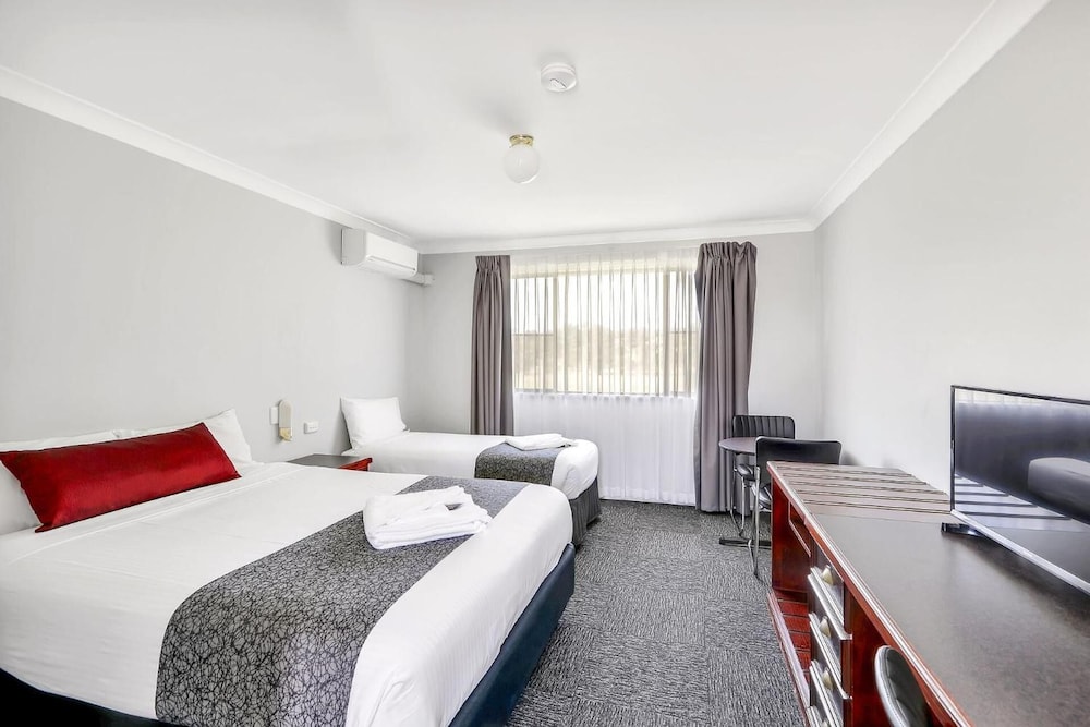 Bushmans Motor Inn