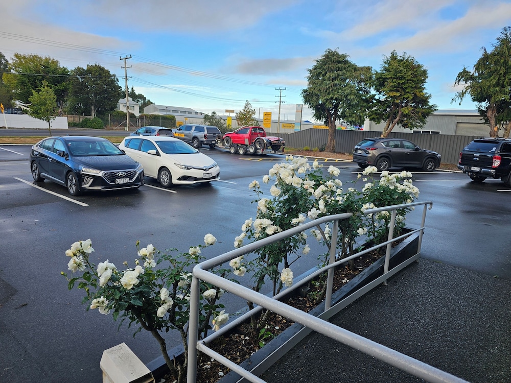Gateway Motor Inn