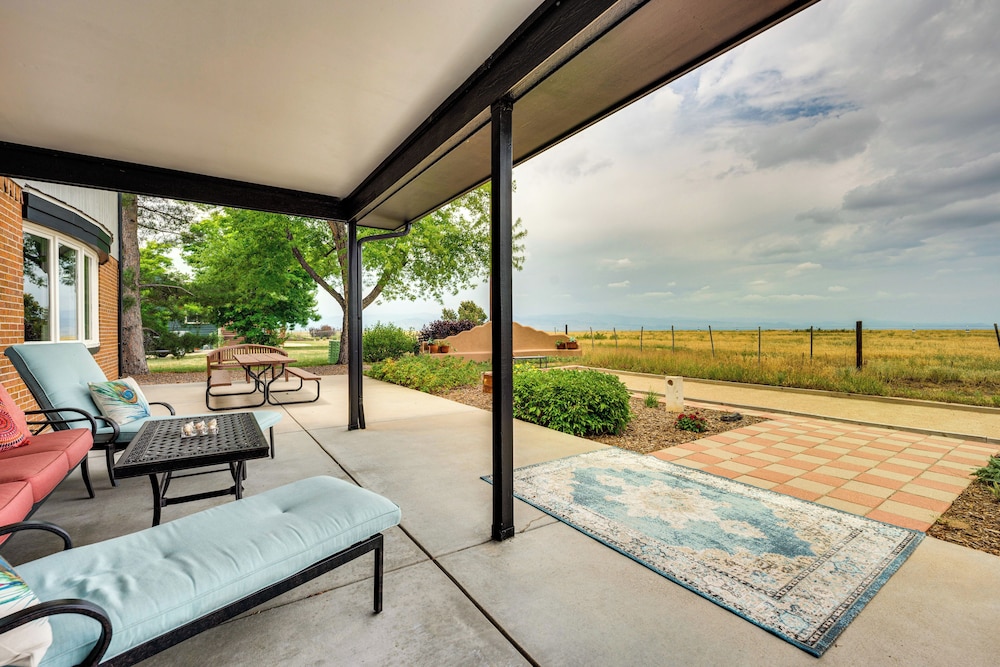Mtn-view Home w/ Pickleball Court in Louisville!