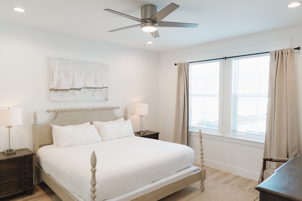 Enclave at Lyndell Lane by Avantstay Private Pool