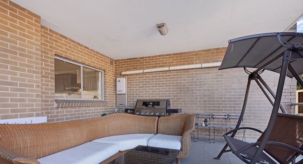 Kozyguru | Allawah | 2 Bed Kozy Apartment