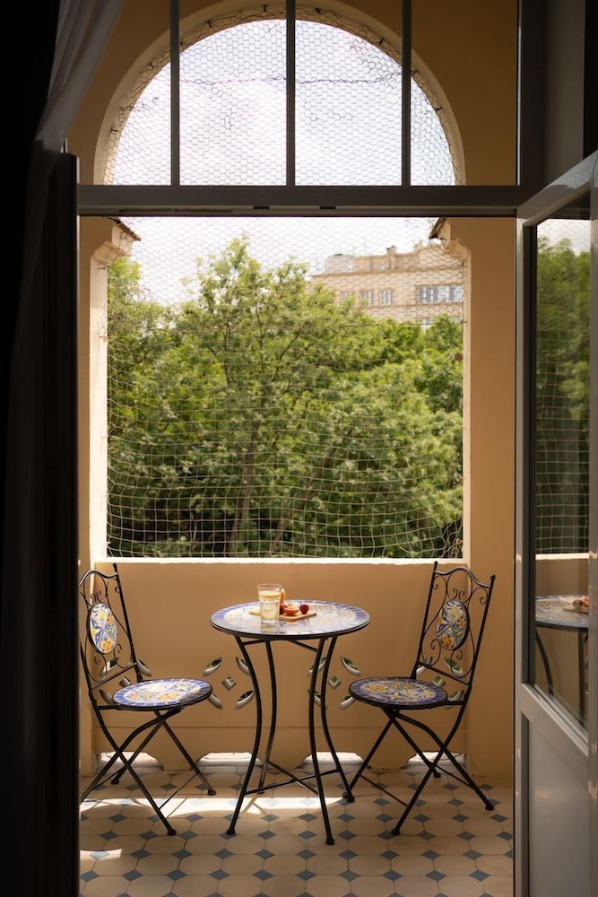 OLD TOWN Charm & Chic by Downtown Apartments
