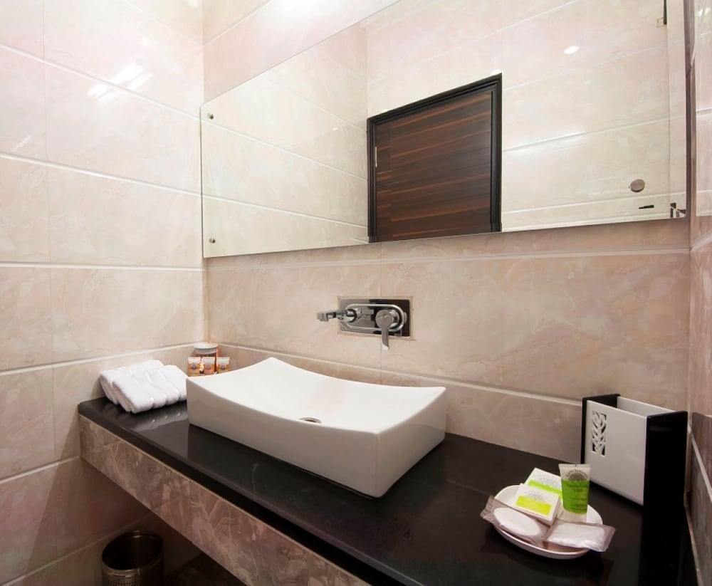 Hotel Transit Near Delhi Airport