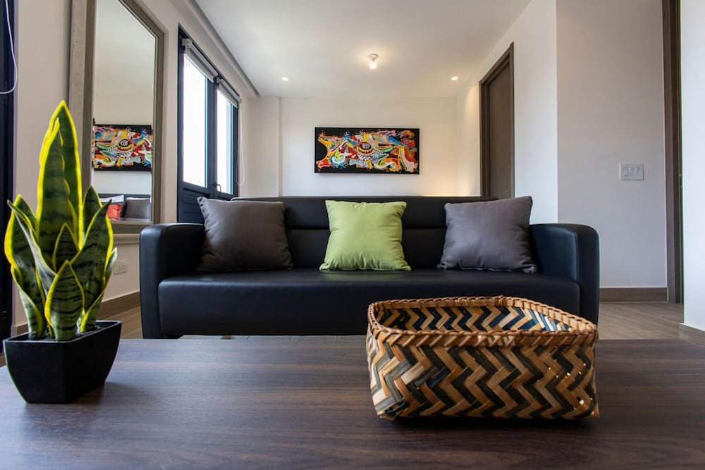 The Regal Condo by Acomodo Casco Viejo