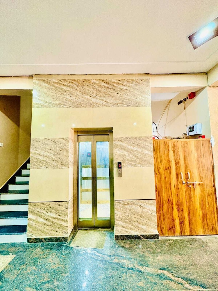 Hotel Raghav Dham