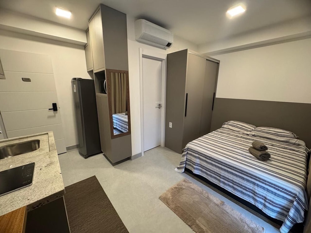 Haus Mitre Residences