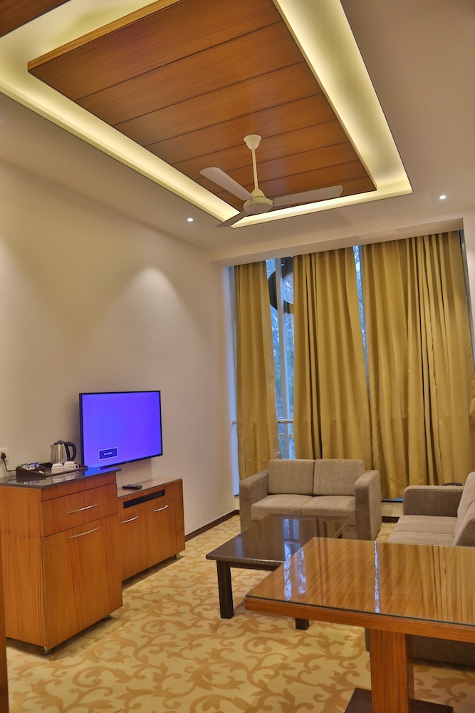 Aveo by Amatra- Kashipur