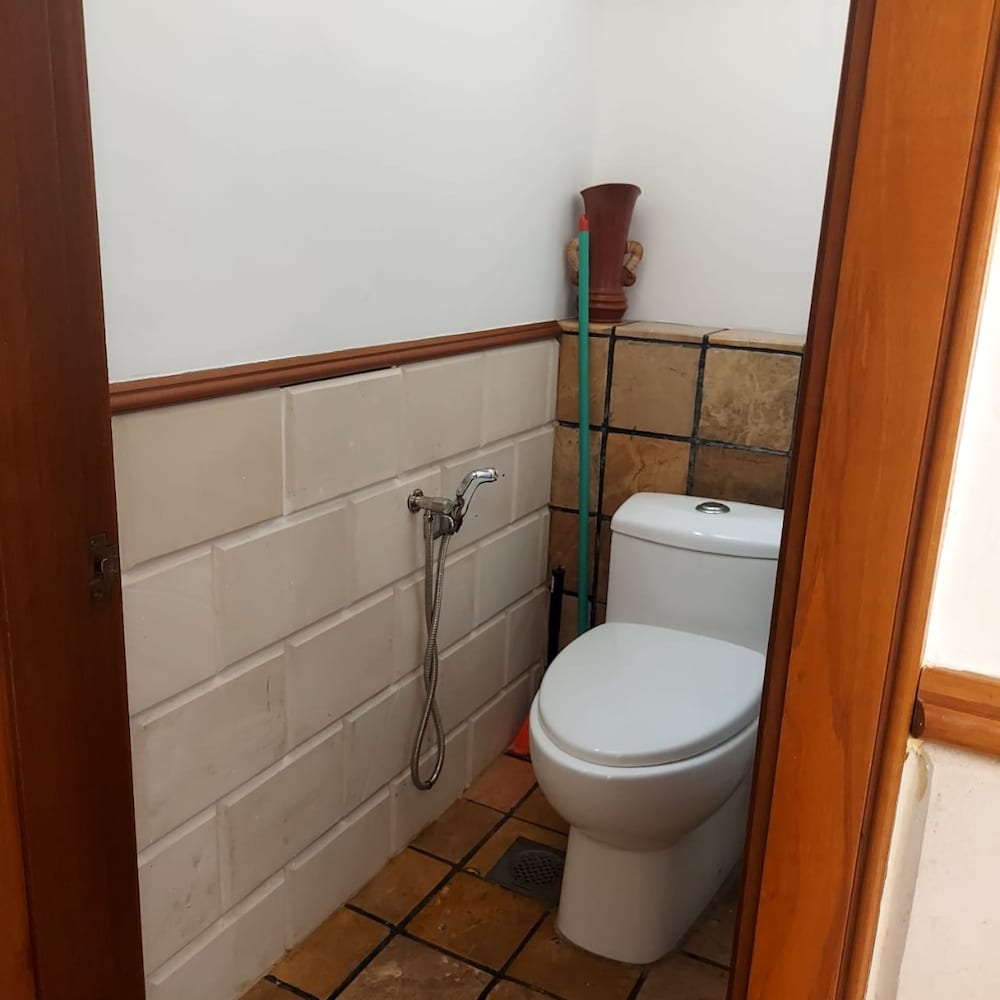 Deluxe Lower Water Chalet Private Unit