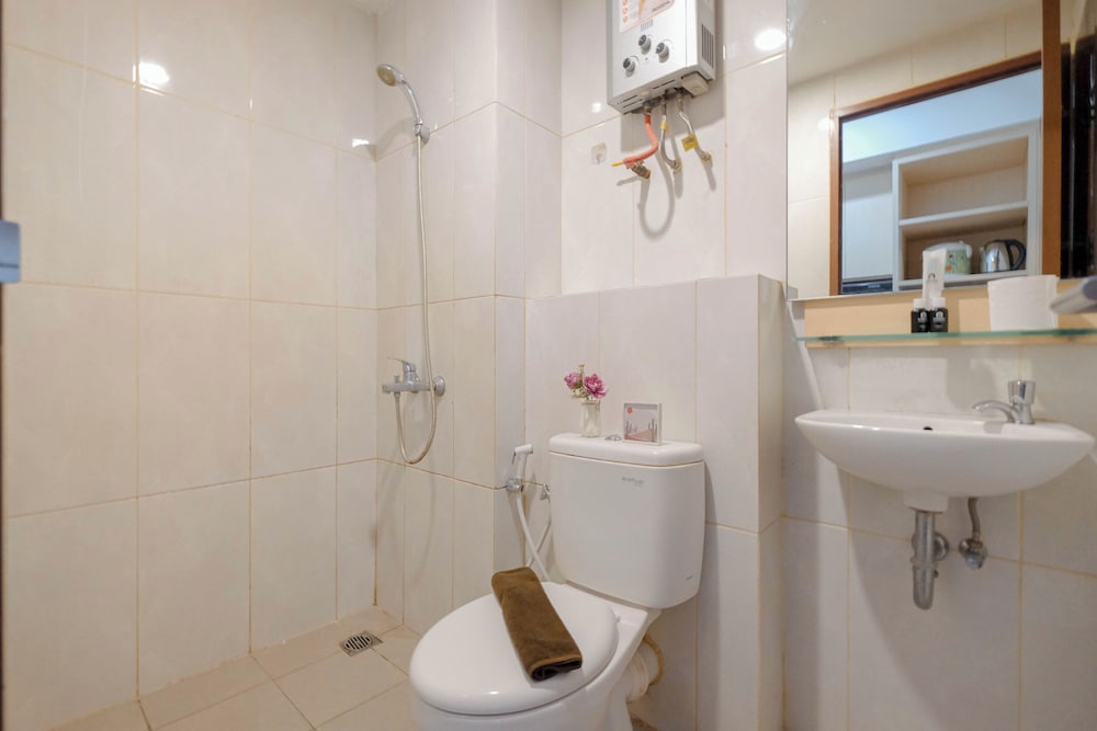 Modern Look Studio At Grand Kamala Lagoon Apartment